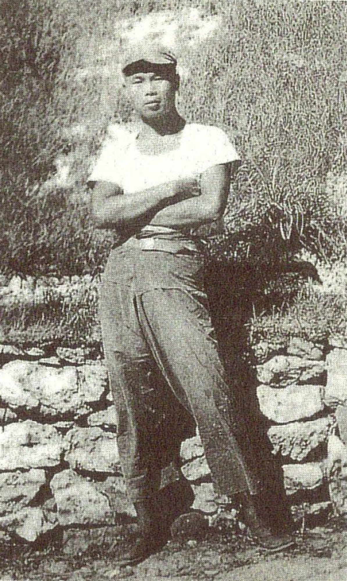 顏世鴻因案囚居綠島逾十年，圖為1951年7月攝於綠島新生訓導處。（圖片由顏世鴻家屬提供）